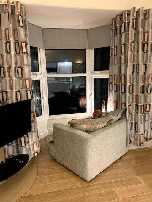 Harbourside 2 Bed Apartment, Barmouth Bridge Views Экстерьер фото