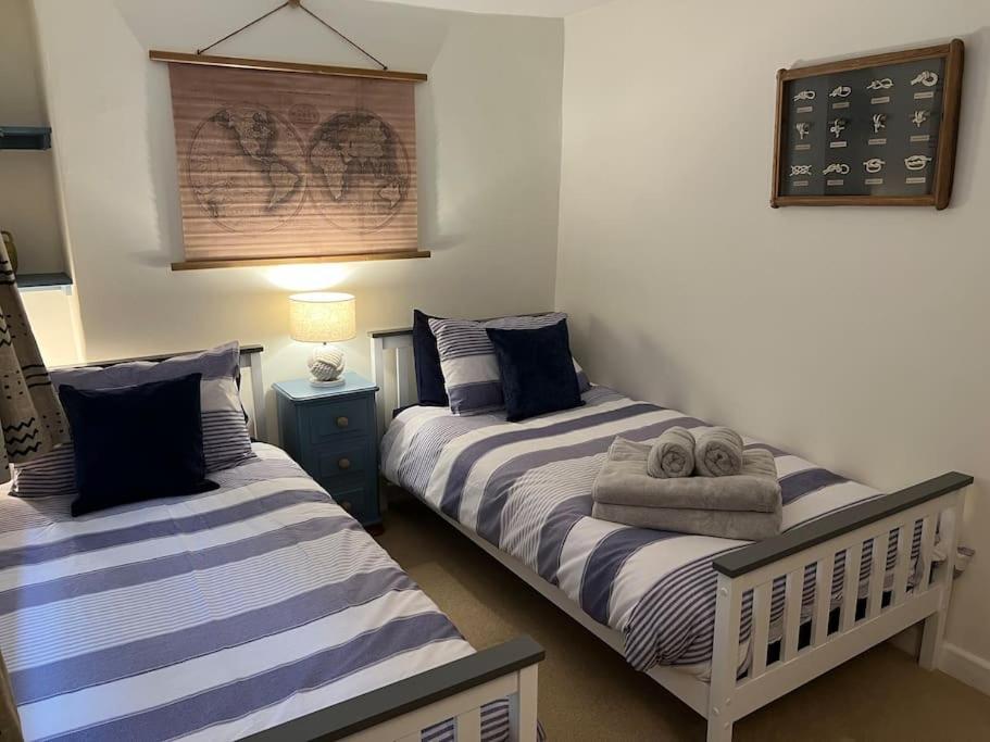 Harbourside 2 Bed Apartment, Barmouth Bridge Views Экстерьер фото