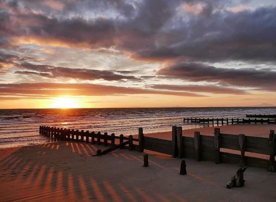 Harbourside 2 Bed Apartment, Barmouth Bridge Views Экстерьер фото