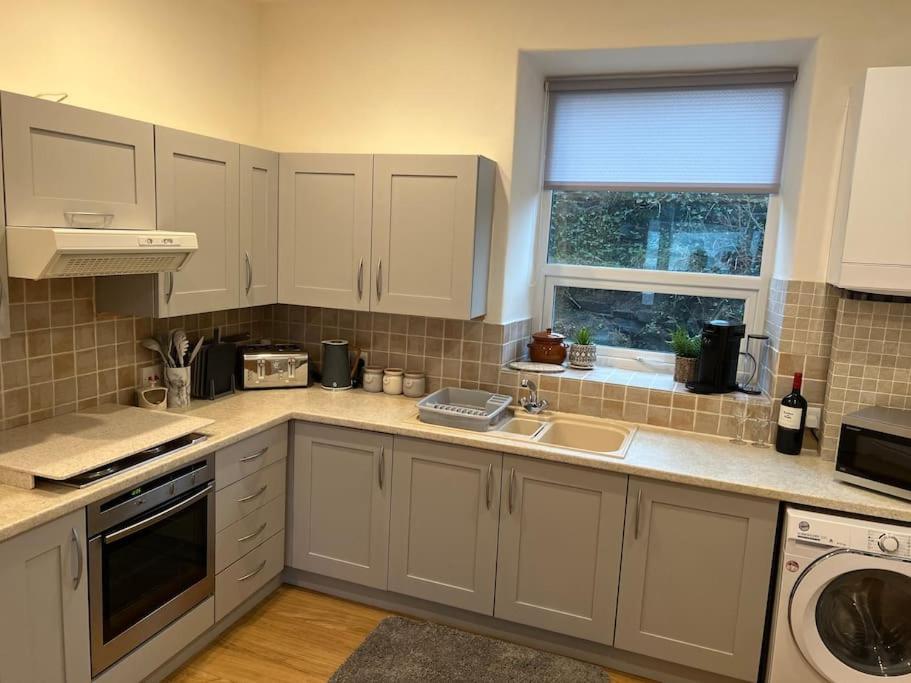 Harbourside 2 Bed Apartment, Barmouth Bridge Views Экстерьер фото