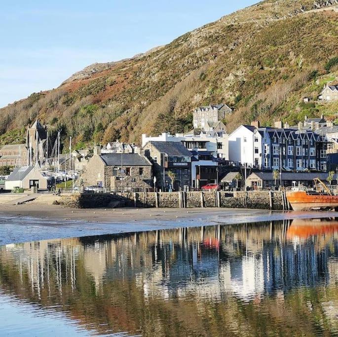 Harbourside 2 Bed Apartment, Barmouth Bridge Views Экстерьер фото